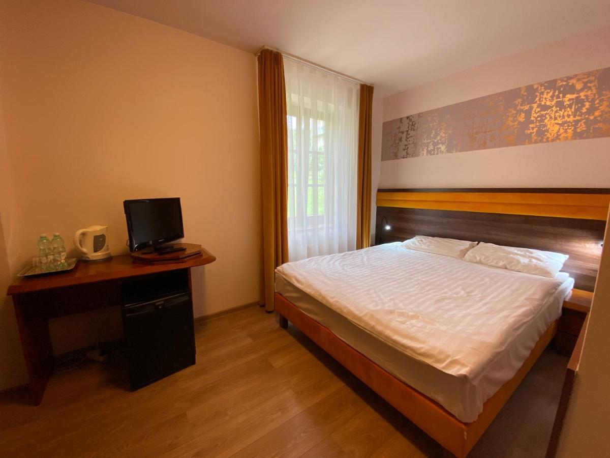 Hotel Grant Krynica Zdroj Exterior foto
